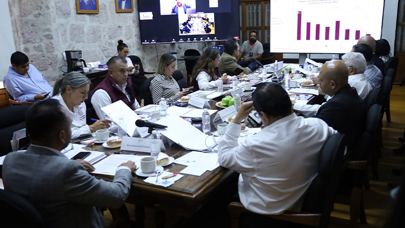 Aprueban ejercer en 2023 más de 9.9 mmdp en servicios de salud en Michoacán