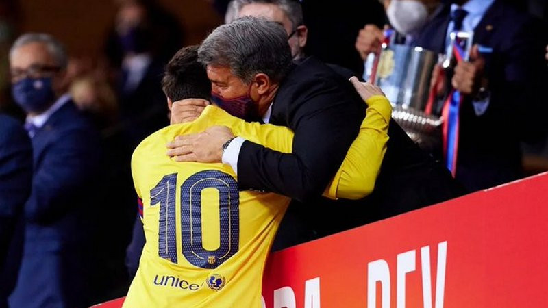 Presidente del FC Barcelona confirma que habló con Messi para que vuelva al equipo blaugrana 