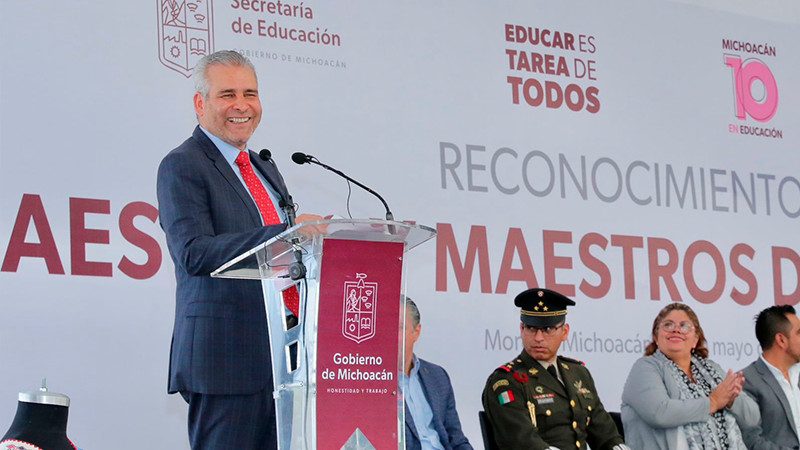 De la mano con el magisterio vamos por la reconstrucción educativa del estado: Bedolla