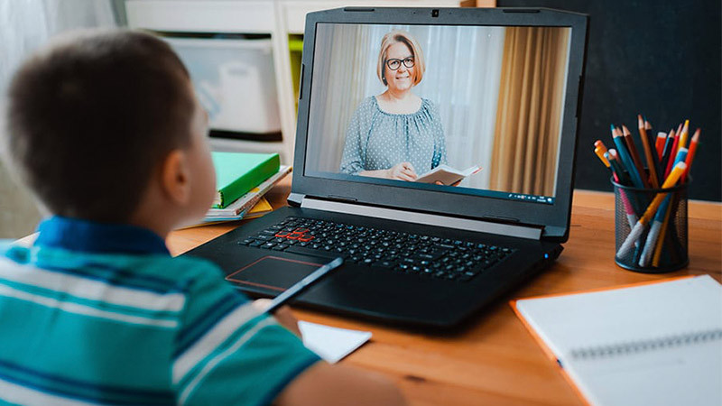 Pandemia en México causó rezago educativo de tres años por alumno, revela estudio 
