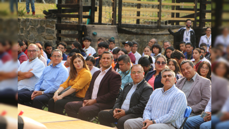 Trinidad Lara López, director de Desarrollo Social de Ciudad Hidalgo, asistió a la Inauguración del XXIX Concurso de Creatividad Tecnológica 2023
