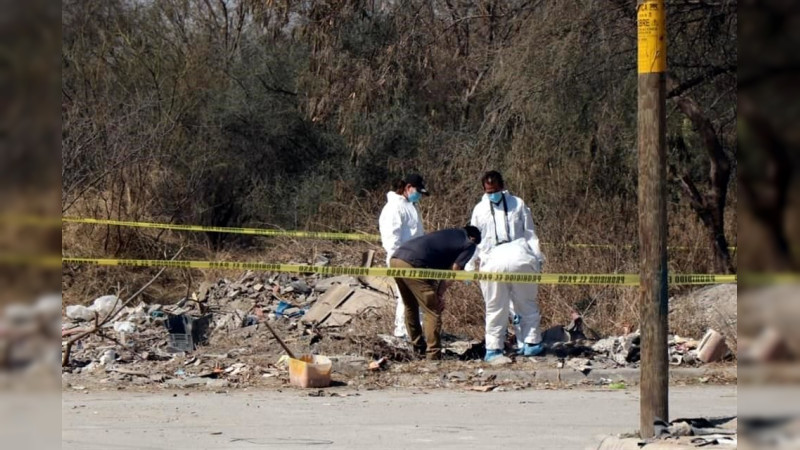 Encuentran cadáver al poniente de Morelia: Lo habrían matado a pedradas 