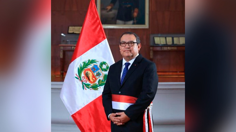 Primer ministro de Perú señala a presidentes de México y Colombia de atacar a su país 