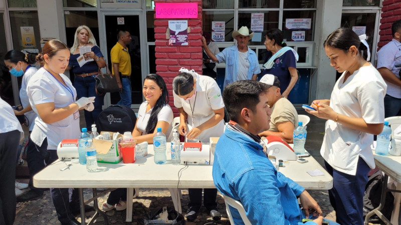 Incorpora Sedebi a mujeres con cáncer de Lázaro Cárdenas al programa del Bienestar