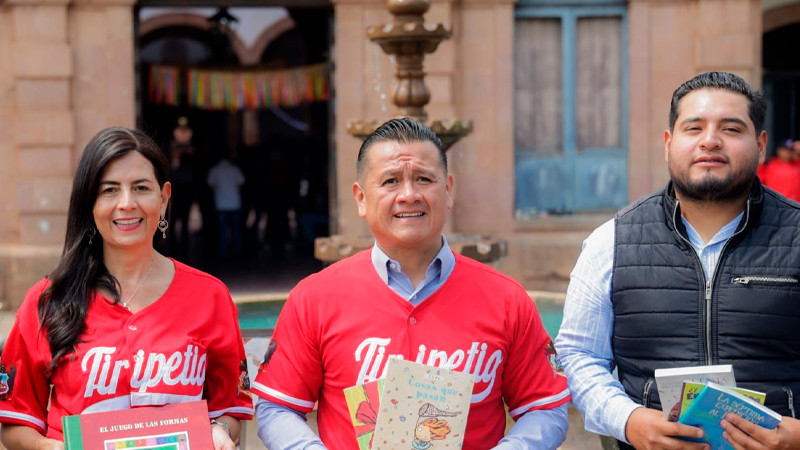 Con bandas que cobran hasta 250 mil pesos, celebra la Normal de Tiripetío su 101 aniversario 