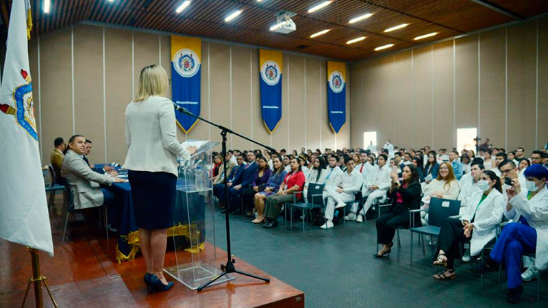 Inaugura Yarabí Ávila Expo Internado 2023