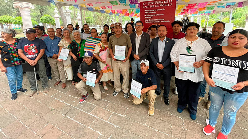 Premian en el Festival Michoacán de Origen a ganadores de concursos artesanales