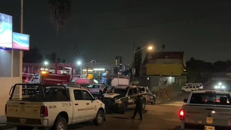 Incendian patrullas de la Policía en Tijuana y dejan mensajes amenazantes 