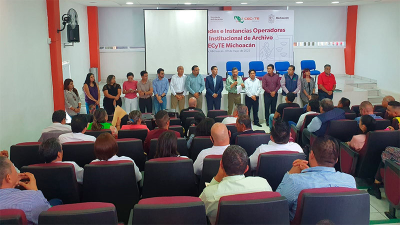 Refuerza personal del Cecytem conocimientos sobre la Nueva Escuela Mexicana 