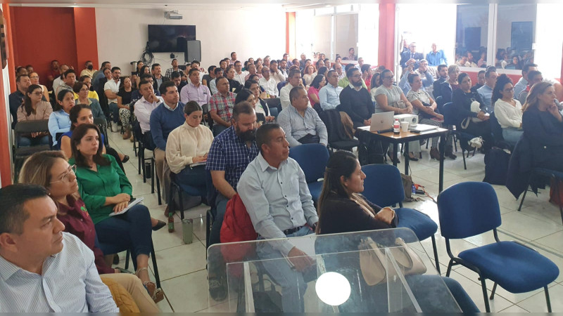 Refuerza personal del Cecytem conocimientos sobre la Nueva Escuela Mexicana 