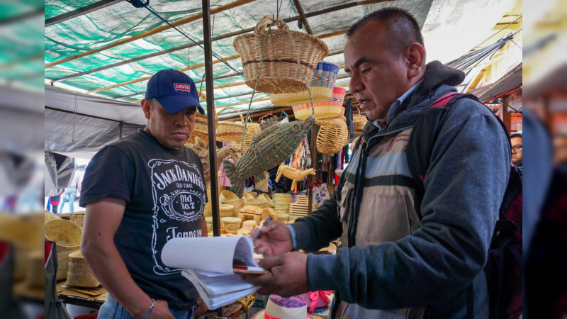 Realiza Segob censo de comerciantes en el mercado de Pátzcuaro 