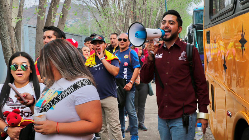 Contingente canario parte rumbo al Akron