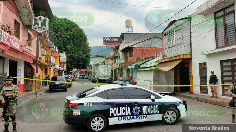 Atacan a balazos un camión y una bodega, en la Ramón Farías, en Uruapan  