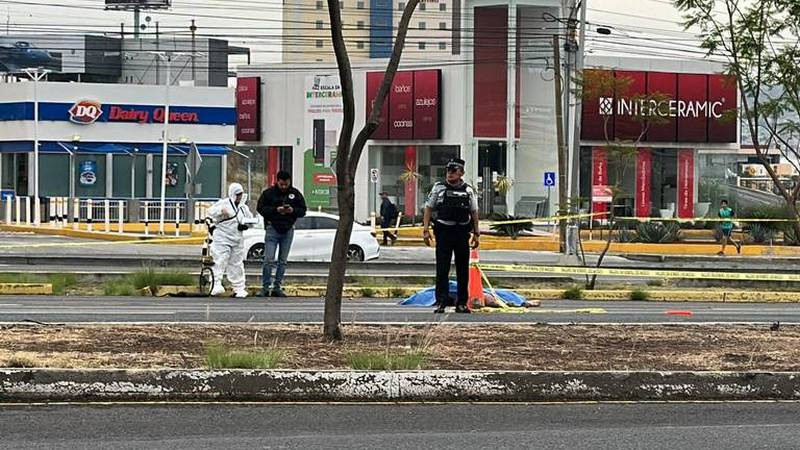 Muere hombre atropellado en Paseo de la República, en Querétaro 