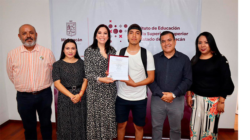 Inicia IEMSySEM entrega de certificados digitales de preparatoria abierta 