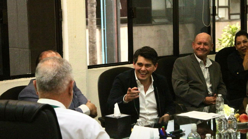 Presenta Toño Ixtláhuac, propuesta del terreno para construcción del hospital del IMSS