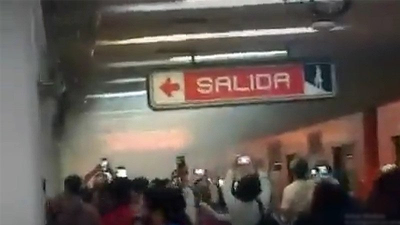 Suspenden servicio de la Estación Lindavista a Martín Carrera por corto circuito 