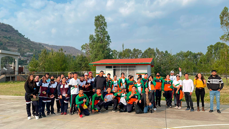 Estudiantes del Cecytem contribuyen a la conservación del medio ambiente