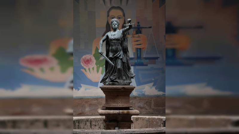 Estudia Derecho a distancia en la UMSNH; la convocatoria cierra este viernes 