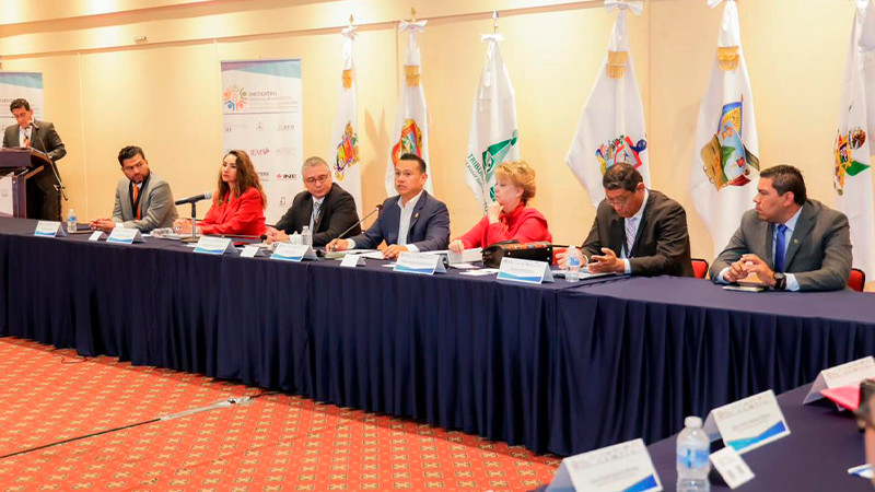 Órganos electorales, fundamentales para fortalecer la democracia: Torres Piña 