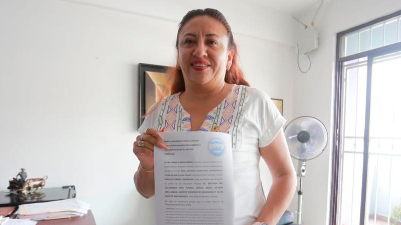 Seyra Alemán denuncia penalmente al auditor y a la legisladora Guillermina ante Fiscalía en Combate a la Corrupción 