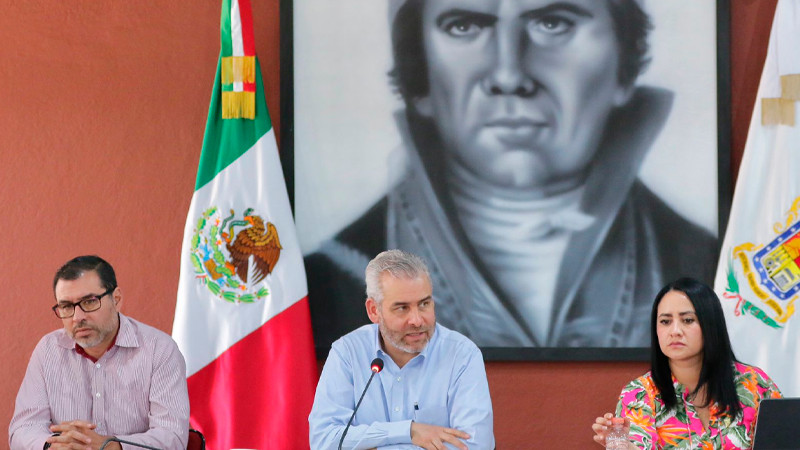 Gobiernos de Michoacán y Pátzcuaro preparan ruta para reubicar a oferentes del mercado municipal  
