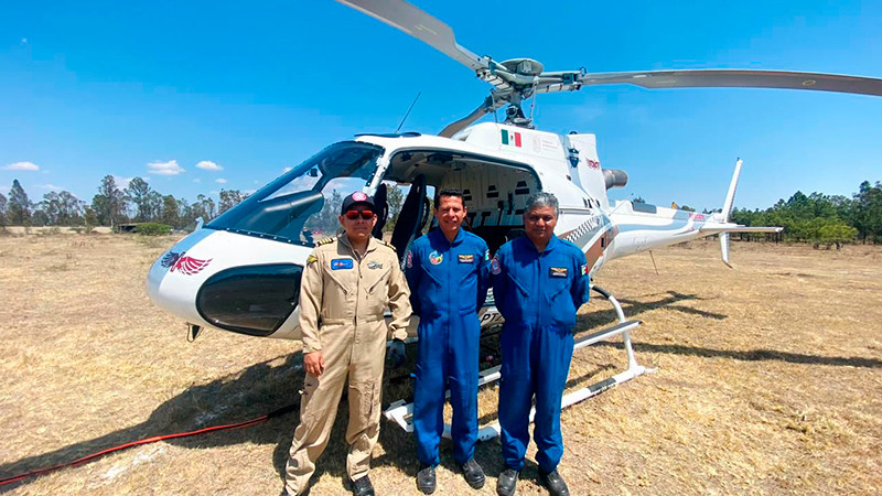Helicópteros del Gobierno de Michoacán han atendido 11 incendios forestales