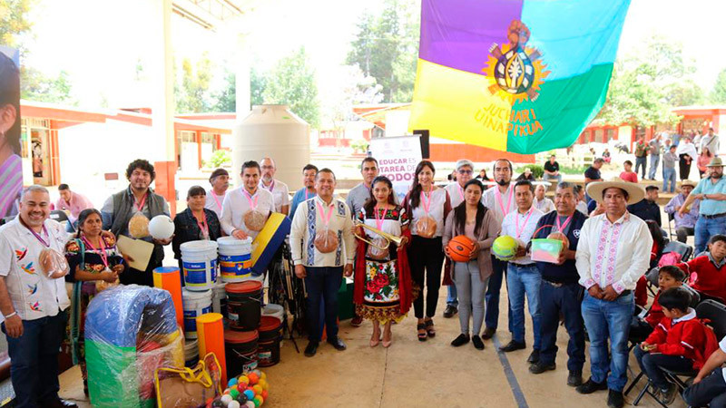 SEE fortalece la educación en comunidades de Michoacán con autogobierno 
