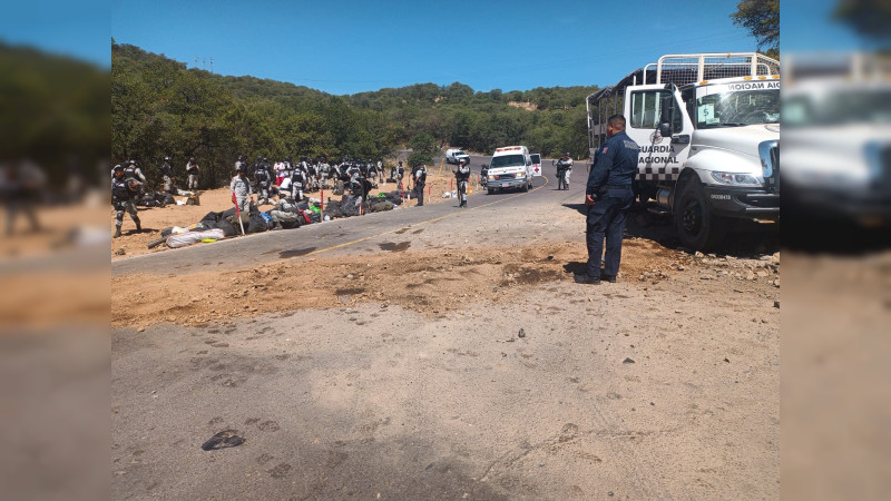 Camión de la Guardia Nacional sufre accidente, en Sonora; hospitalizan a 24 elementos