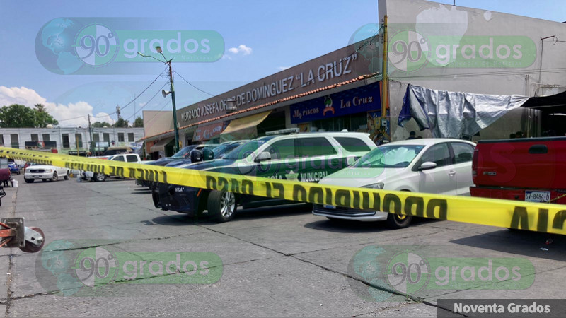 Hombre muere en estacionamiento del Mercado de La Cruz, en Querétaro 