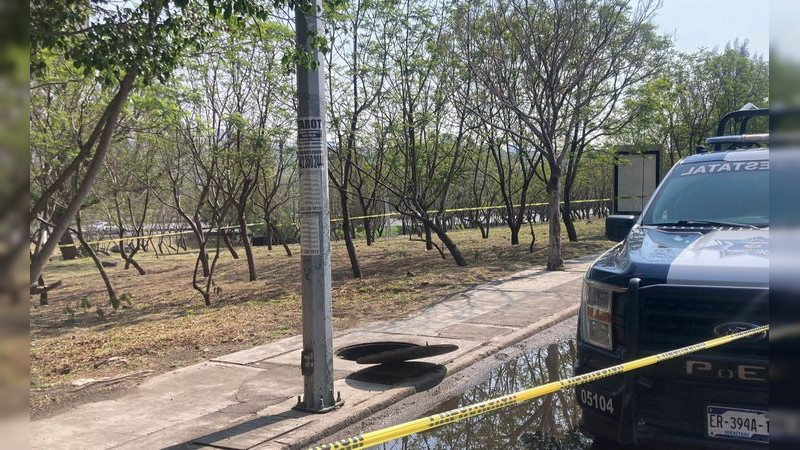 Hombre se electrocuta y muere al interior de un registro de la CFE en Querétaro  