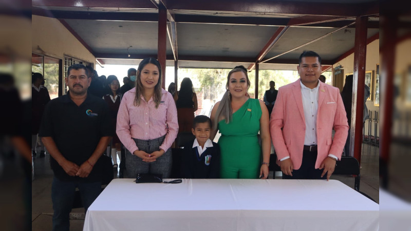 Arranca el programa "Ver bien para aprender mejor" en Cuitzeo, Michoacán 