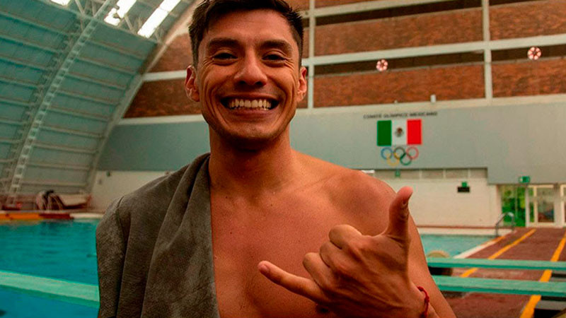 Jonathan Paredes le pide 'aventón' a Aeroméxico, para ir al mundial de Natación en Japón 