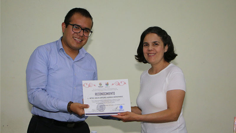 Graciela Guzmán Bucio presidio la presentación del Libro “Perpetuo Socorro”