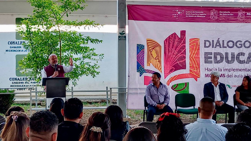 Capacitados, casi 2 mil docentes de media superior en el Marco Curricular Común