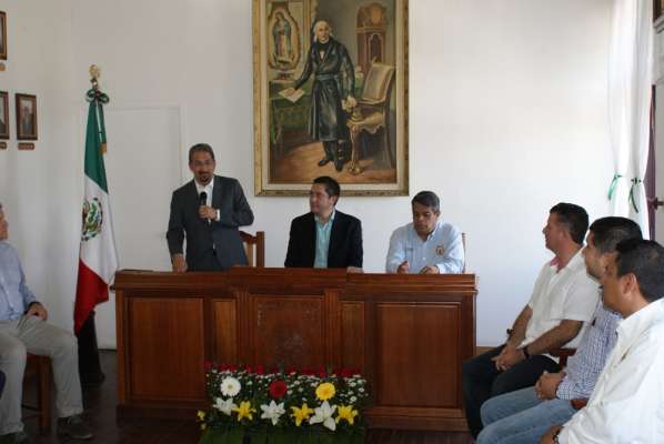 Universidad Michoacana y municipio de Hidalgo firman acuerdo a favor de la educación y la sociedad - Foto 2 