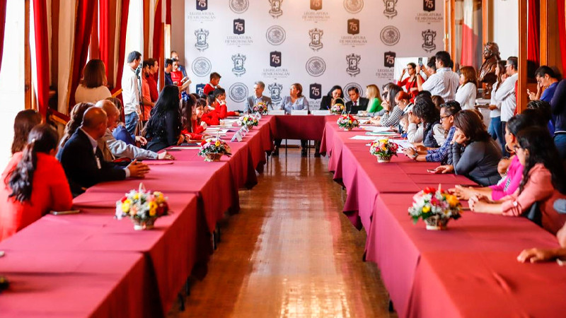 Niñas y niños parlamentarios engrandecen el buen nombre de Michoacán: 75 Legislatura