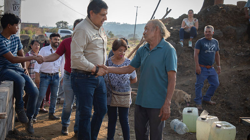 Colaboración vecinal en Uruapan propicia beneficios colectivos: Nacho Campos 