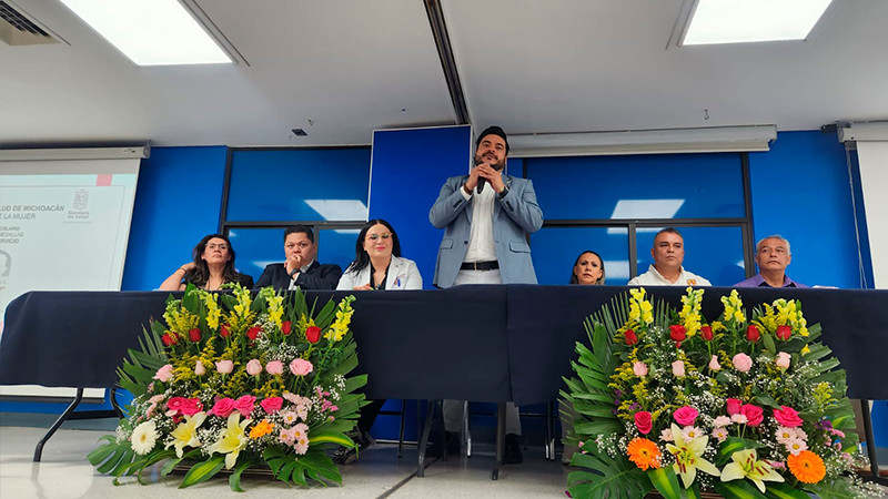 Reconoce Salud Michoacán trayectoria del personal del Hospital de la Mujer 