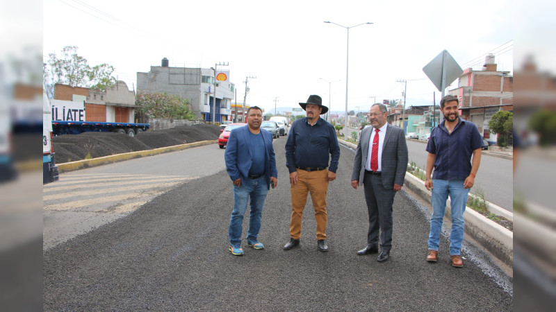 José Luis Téllez Marín, supervisa los últimos trabajos de la Rehabilitación de la Av. Morelos