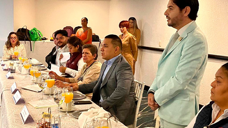 Va Salud Michoacán por acreditación de 12 unidades médicas
