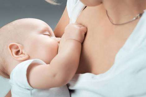  La lactancia materna salvaría a 800 mil recién nacidos: Organización Mundial de la Salud (OMS) 