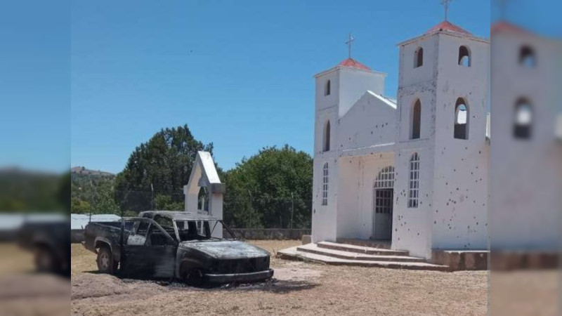 ¡Sacrilegio!: Rafaguean iglesia en Chihuahua, le lanzan granada y decapitan a un hombre en su entrada 
