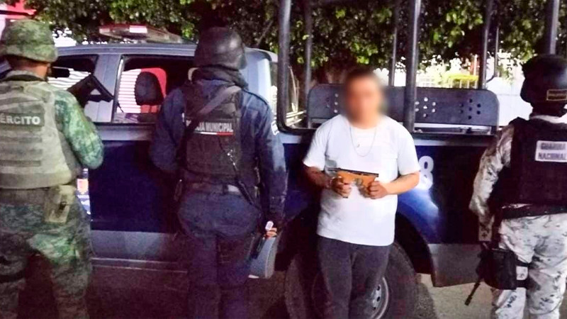 Blindaje Zamora: Detienen a sujeto en posesión de arma de fuego 