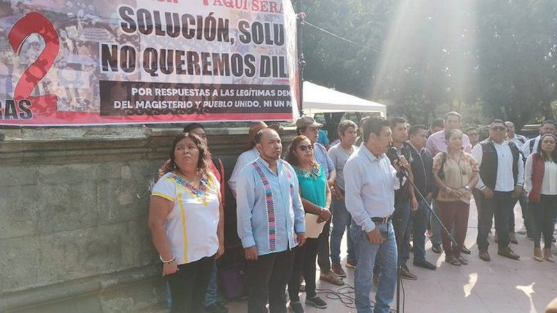 CNTE inicia paro de labores con plantón en el Zócalo de CDMX y manifestaciones 