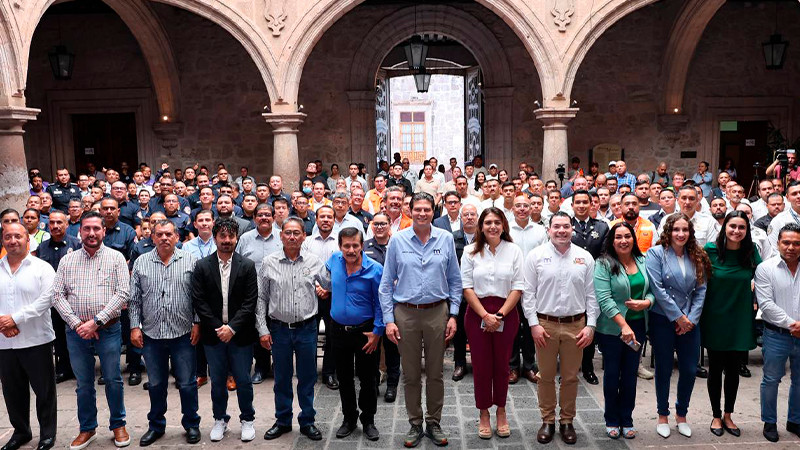 Alfonso Martínez reconoce a 162 trabajadores municipales por su intervención en el Mercado Independencia