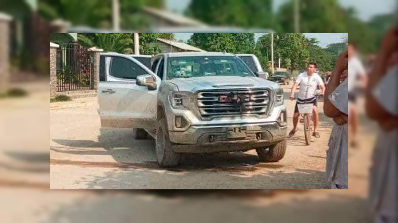 Atentan a balazos contra exalcalde de El Naranjo, SLP, conocido por presumir armas prohibidas 