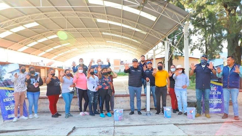 Juan Carlos Barragán transforma más de 650 escuelas de Morelia 