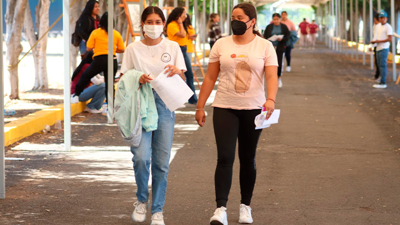 Presentaron su examen 2,903 aspirantes en primera ronda de este domingo en la UMSNH 