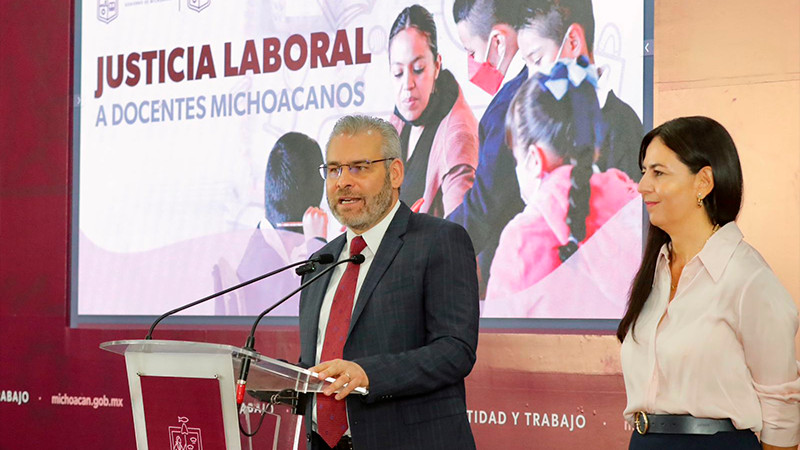 Sin intermediarios, Bedolla otorgará base a más de 7 mil docentes